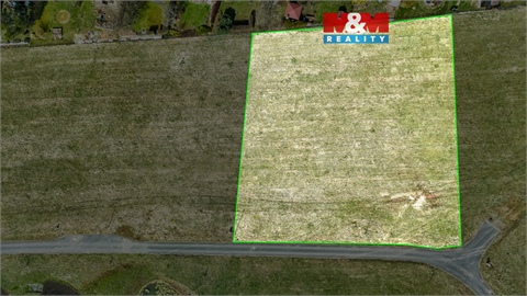 Prodej stavebního pozemku, 3 015 m² 0