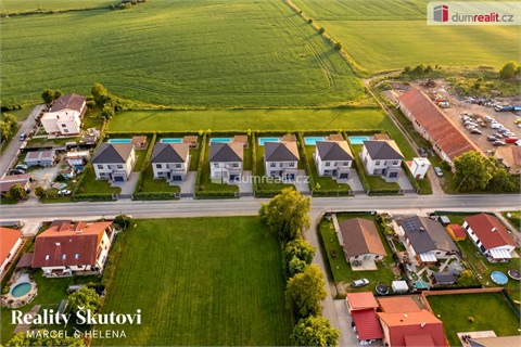 Prodej stavebního pozemku, 6 668 m² 0