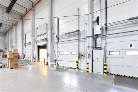 Pronájem skladu / haly, 6 000 m² 2
