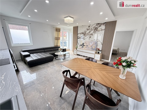 Pronájem bytu 3kk, 98 m² 2