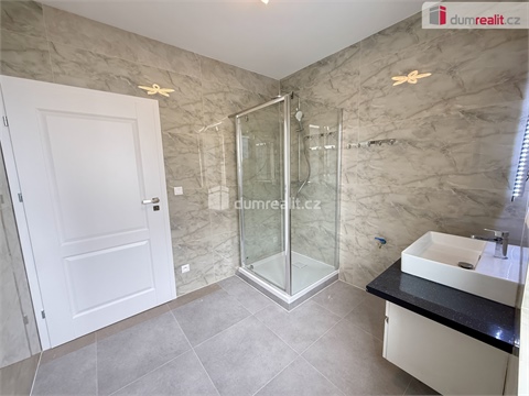 Pronájem bytu 3kk, 98 m² - 0