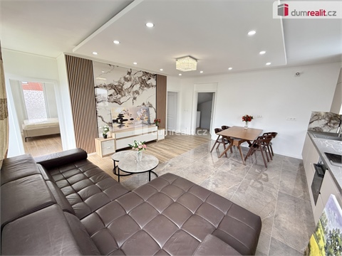 Pronájem bytu 3kk, 98 m² 0