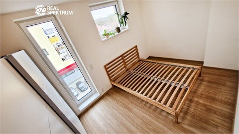 Pronájem bytu 2kk, 37 m² - 2