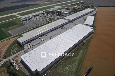Pronájem skladu / haly, 8 000 m² - 0