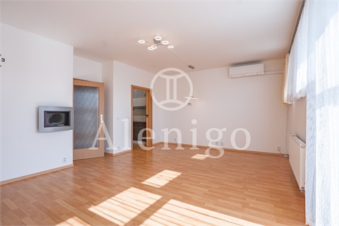 Prodej bytu 3kk, 72 m² - 0