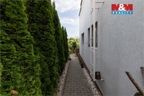 Prodej komerčního objektu, 180 m² - 26