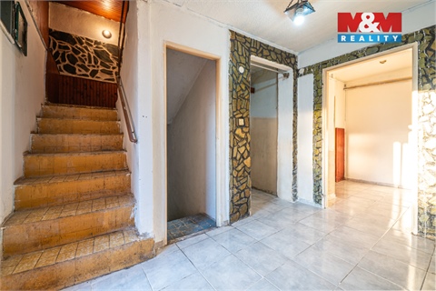 Prodej rodinného domu, 294 m² - 14