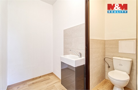 Prodej obchodních prostor, 34 m² - 2