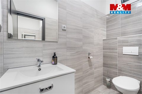 Pronájem kanceláře, 247 m² - 8