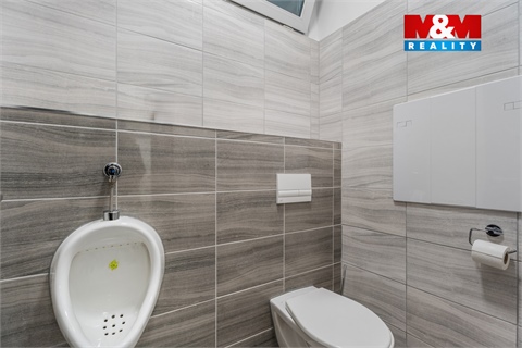 Pronájem kanceláře, 247 m² 10