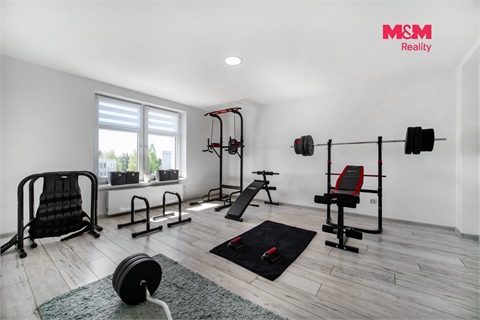 Prodej komerčního objektu, 1 152 m² 22
