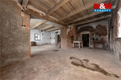 Prodej rodinného domu, 323 m² - 2