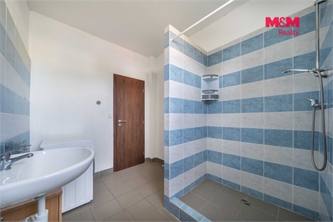 Prodej komerčního objektu, 290 m² 10