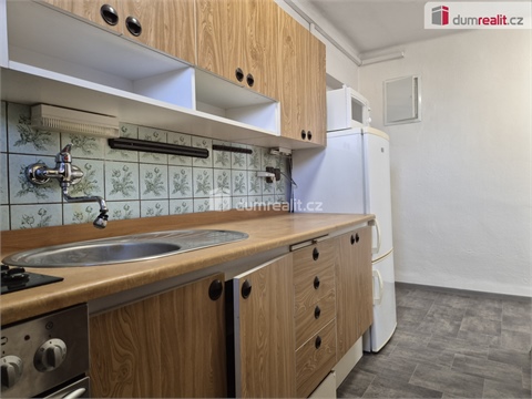 Pronájem bytu 3+1, 60 m² - 0