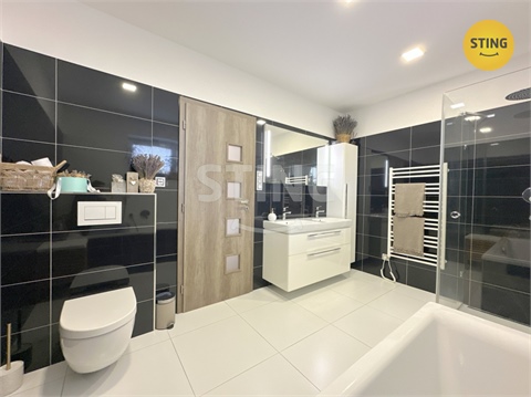 Prodej rodinného domu, 130 m² - 12