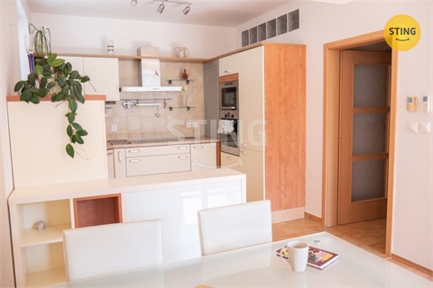 Pronájem bytu 3kk, 74 m² 0