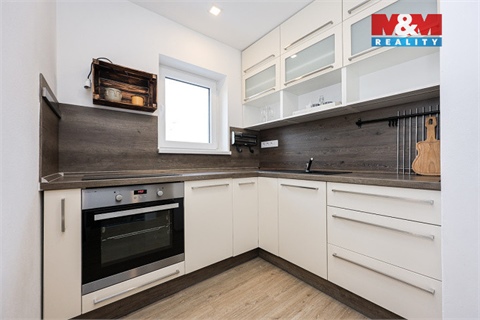 Prodej rodinného domu, 180 m² 6