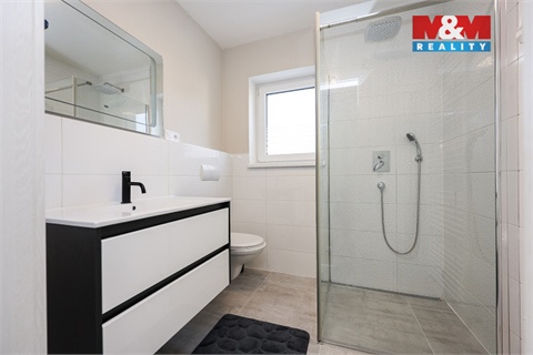 Prodej rodinného domu, 180 m² - 12