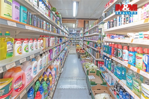 Prodej obchodních prostor, 143 m² - 2