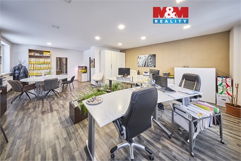 Prodej obchodních prostor, 1 667 m² 0