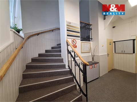 Prodej kanceláře, 1 100 m² 22