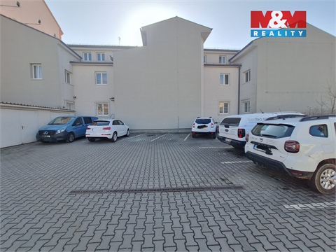 Prodej kanceláře, 1 100 m² - 0