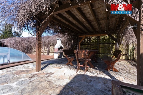 Prodej rodinného domu, 303 m² - 16