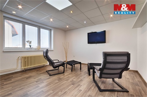 Prodej rodinného domu, 303 m² 10