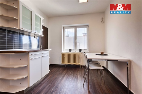 Prodej rodinného domu, 303 m² 6