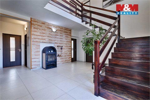 Prodej rodinného domu, 303 m² - 2