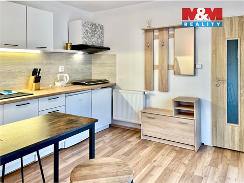 Prodej rodinného domu, 94 m² - 8