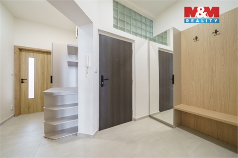 Prodej bytu 3kk, 72 m² 12