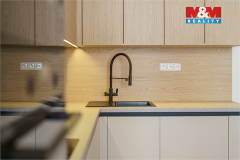 Prodej bytu 3kk, 72 m² 16