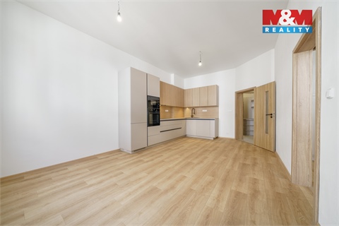 Prodej bytu 3kk, 72 m² 14
