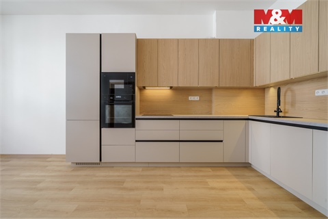 Prodej bytu 3kk, 72 m² - 14