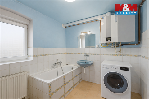 Prodej rodinného domu, 190 m² - 8