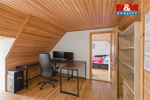 Prodej rodinného domu, 190 m² - 12