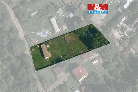 Prodej stavebního pozemku, 1 225 m² 0