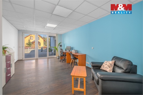 Prodej rodinného domu, 266 m² - 20