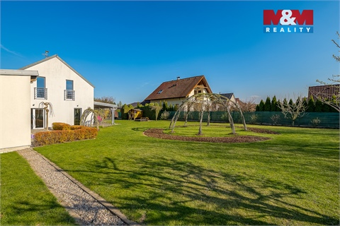 Prodej rodinného domu, 266 m² 28