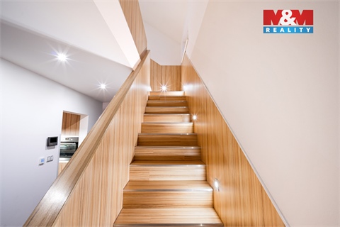 Prodej rodinného domu, 266 m² - 12