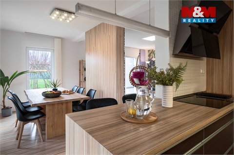 Prodej rodinného domu, 266 m² 4