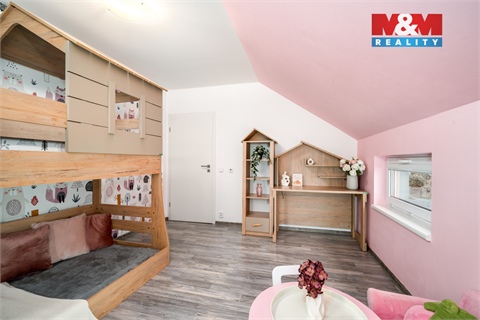 Prodej rodinného domu, 266 m² - 16