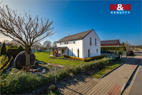 Prodej rodinného domu, 266 m² - 2