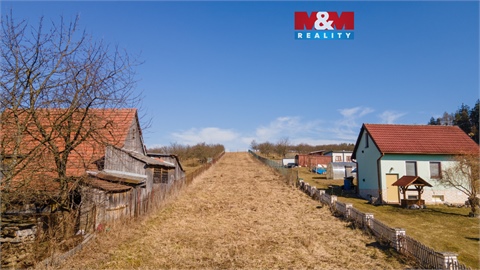 Prodej stavebního pozemku, 1 635 m² 0