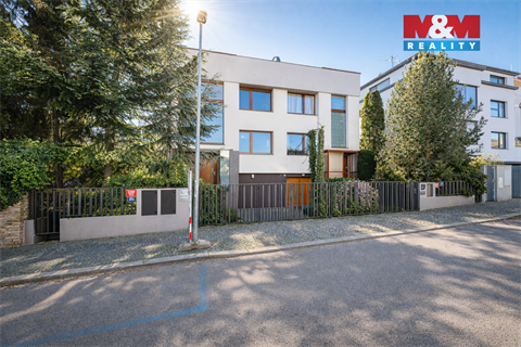 Prodej rodinného domu, 312 m² - 0