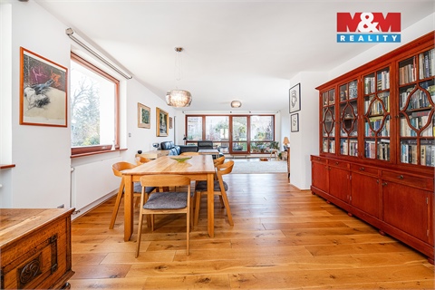 Prodej rodinného domu, 312 m² - 10