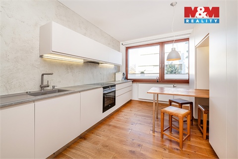 Prodej rodinného domu, 312 m² - 8