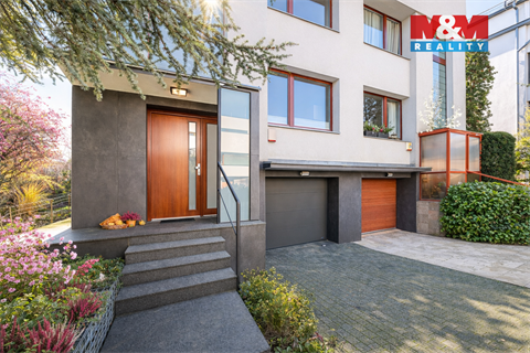 Prodej rodinného domu, 312 m² 2