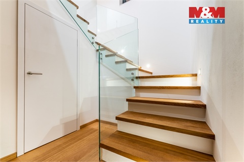 Pronájem rodinného domu, 270 m² - 16